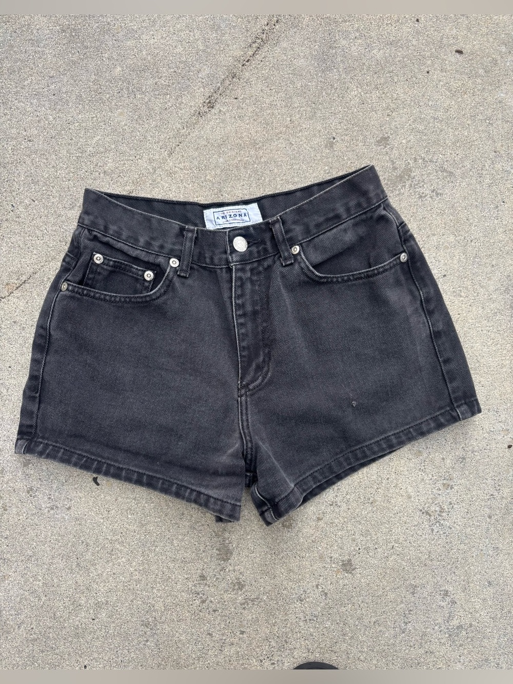 Shorts - Picture 2 of 4